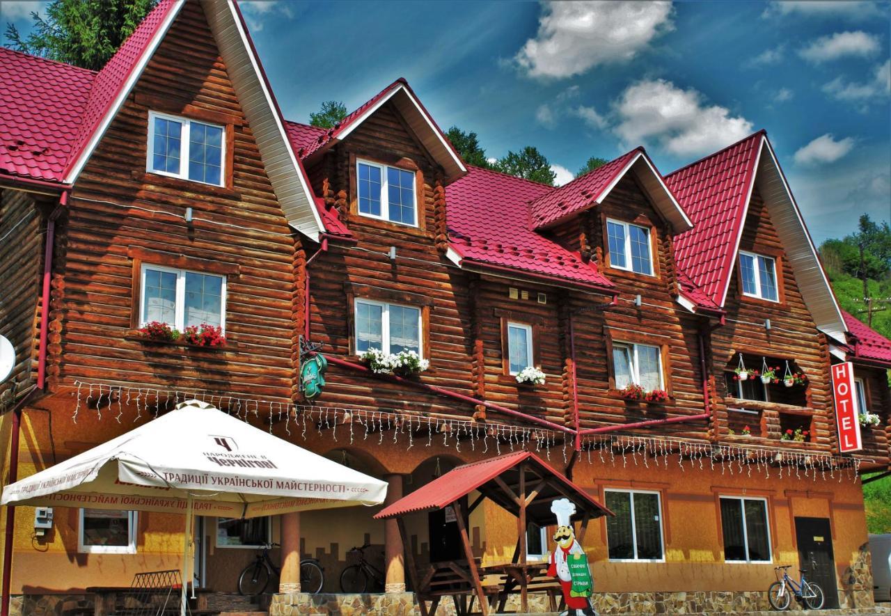 "Lian" Family Hotel & Restaurant Volosyanka  Bagian luar foto