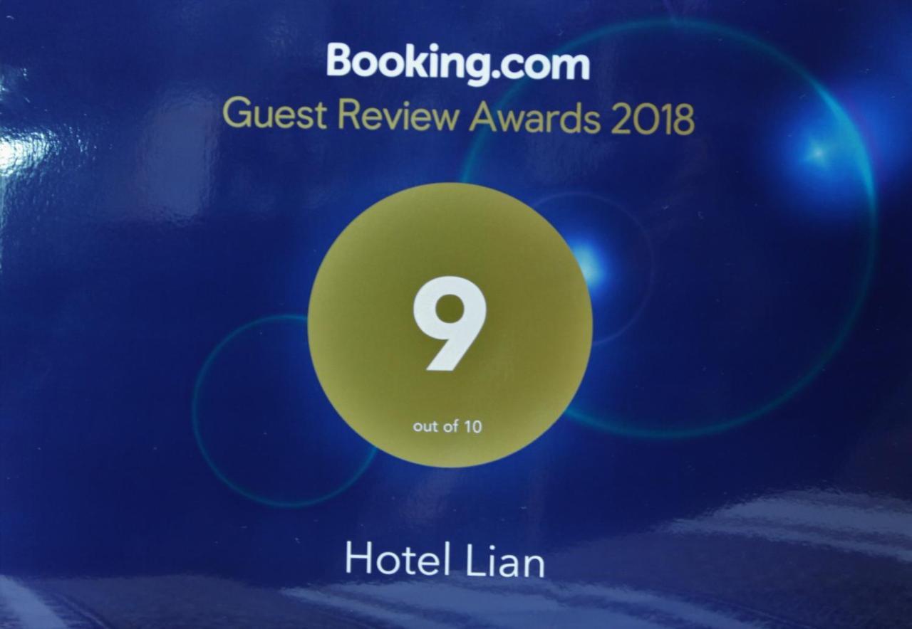 "Lian" Family Hotel & Restaurant Volosyanka  Bagian luar foto